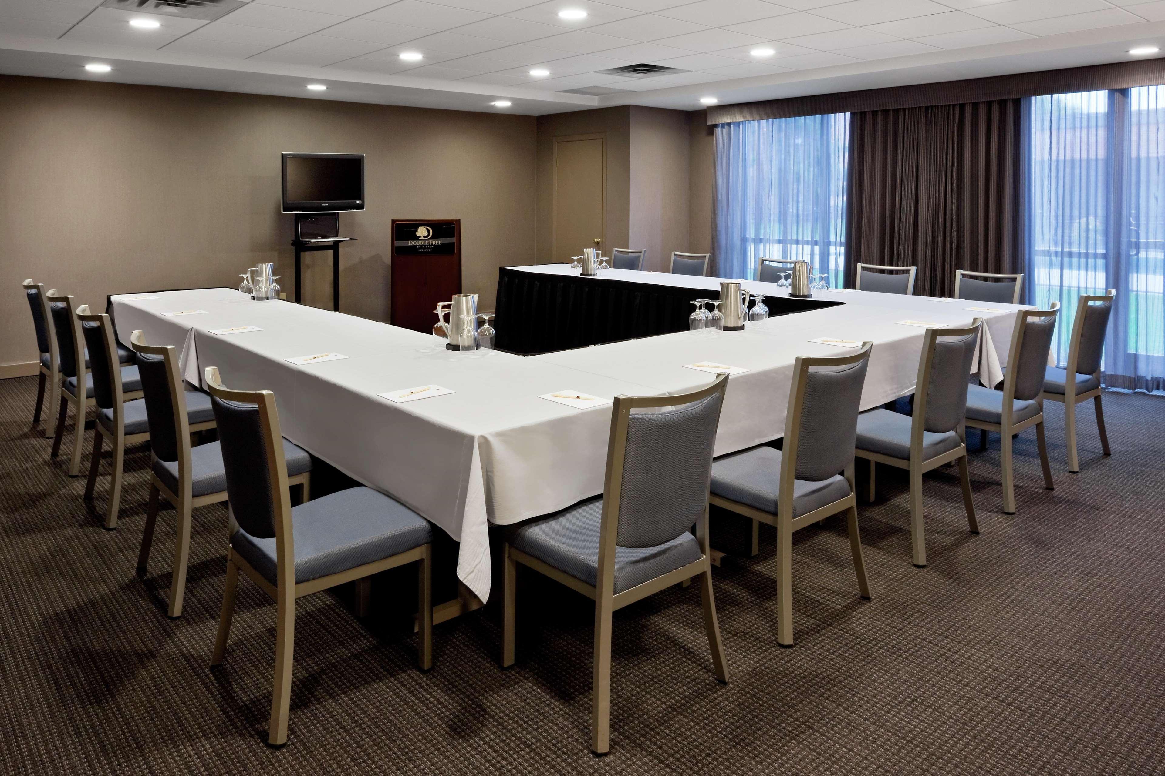 Doubletree By Hilton Hotel Syracuse East Syracuse Üzleti fotó